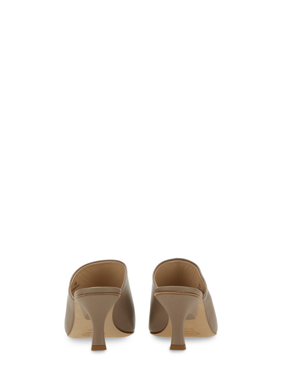 TOD&#39;S SANDALO IN PELLE Convenienza
