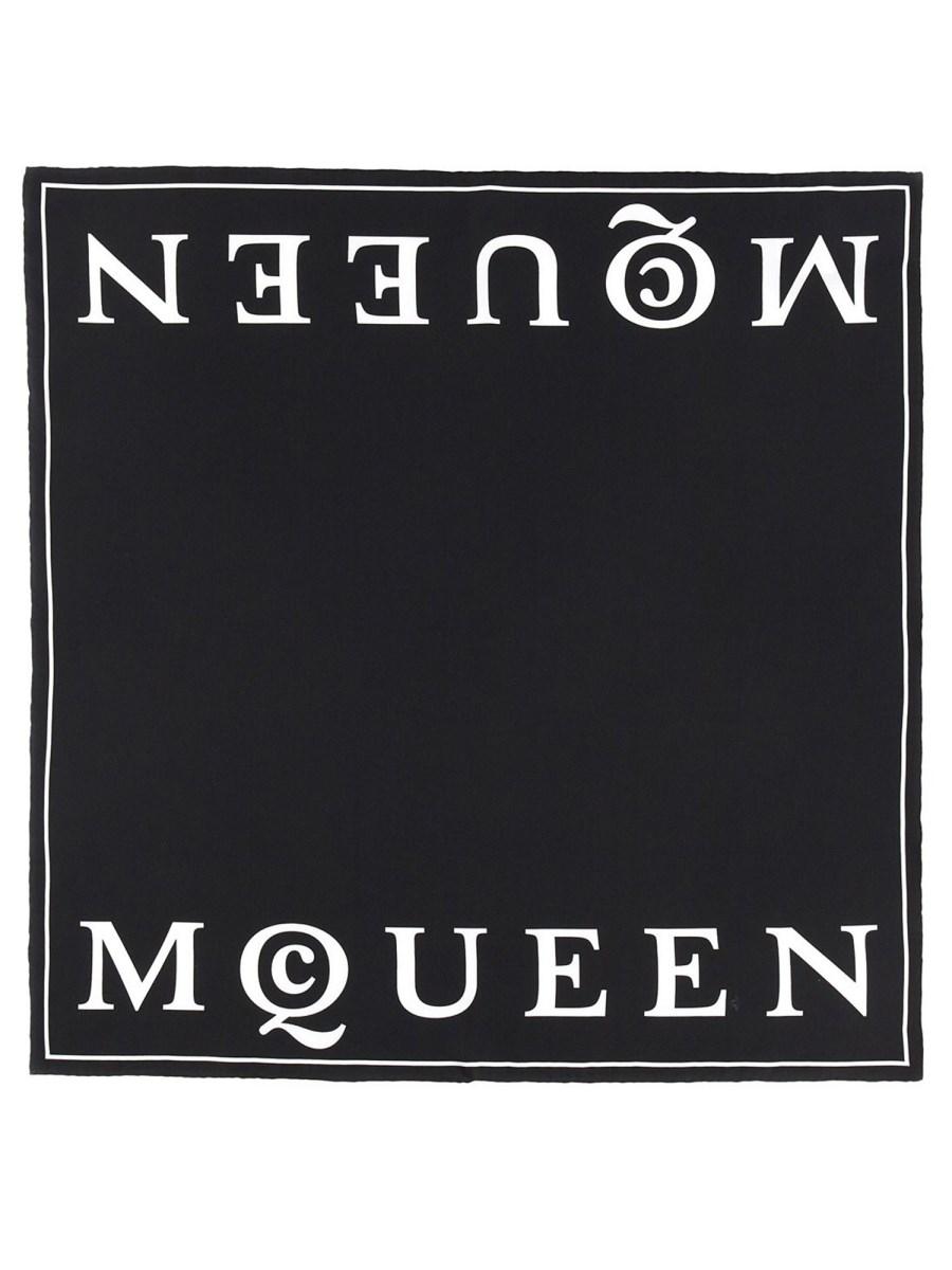 ALEXANDER McQUEEN FOULARD IN SETA CON STAMPA LOGO 50% di sconto con spedizione gratuita
