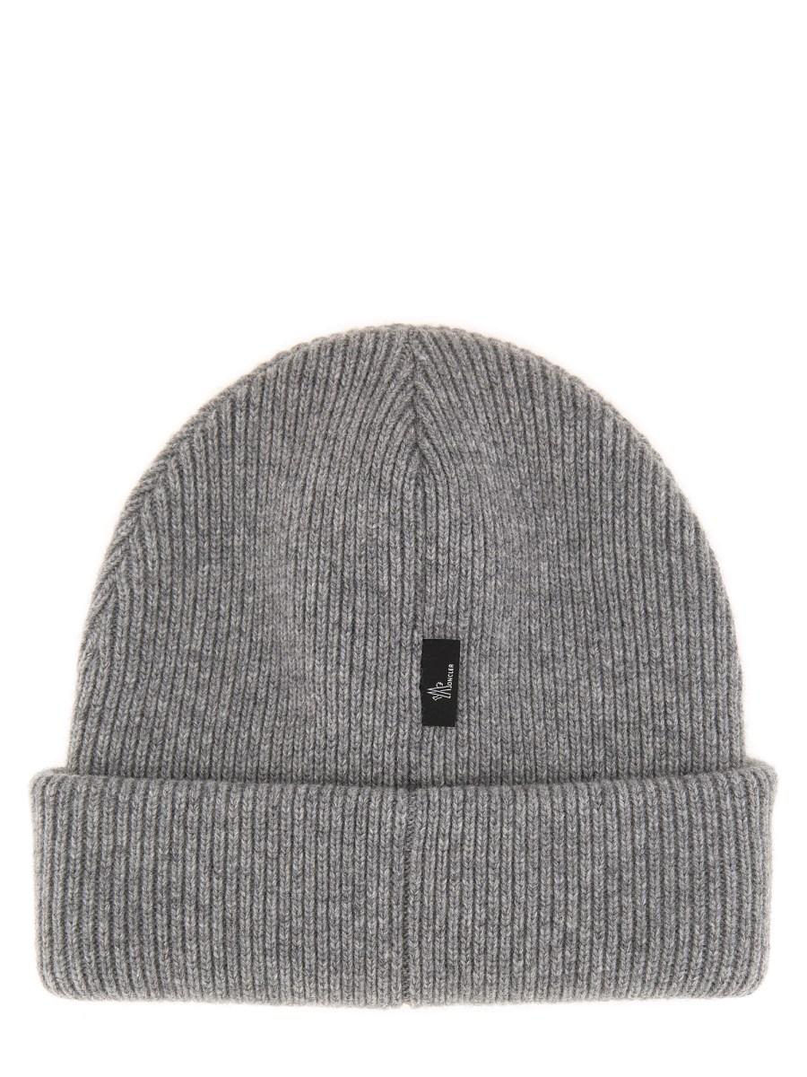MONCLER GRENOBLE CAPPELLO BEANIE CON LOGO Black Friday Prezzi