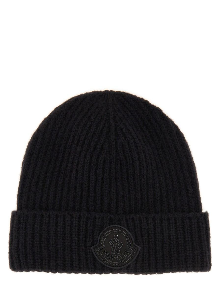 MONCLER CAPPELLO BEANIE CON LOGO 50% di sconto per tempo limitato