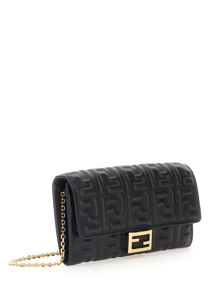 FENDI PORTAFOGLIO CONTINENTAL BAGUETTE IN NAPPA CON MOTIVO FF CON CATENA Offerta San Valentino