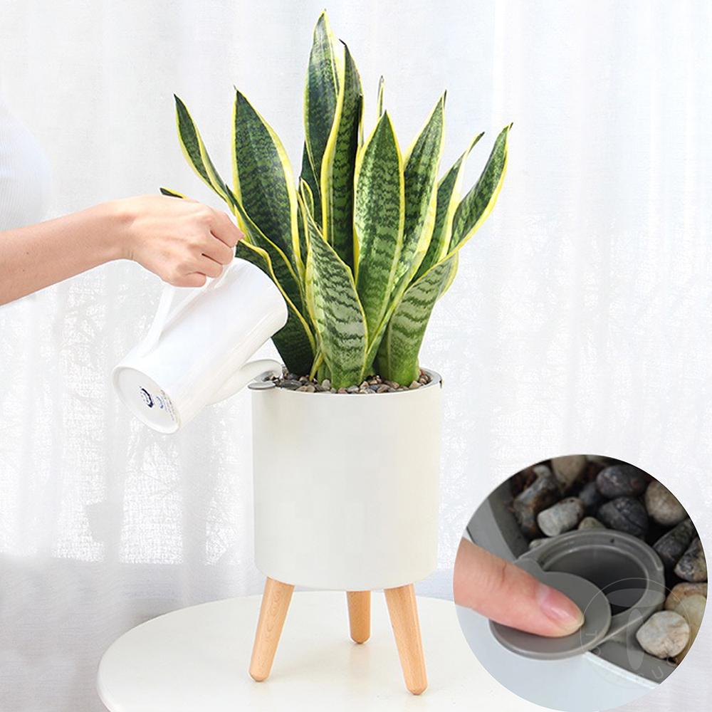 Tomasucci Vaso autoinnaffiante per esterno / interno CALLA - D Outlet